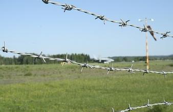 Barbed Wire Making Machine